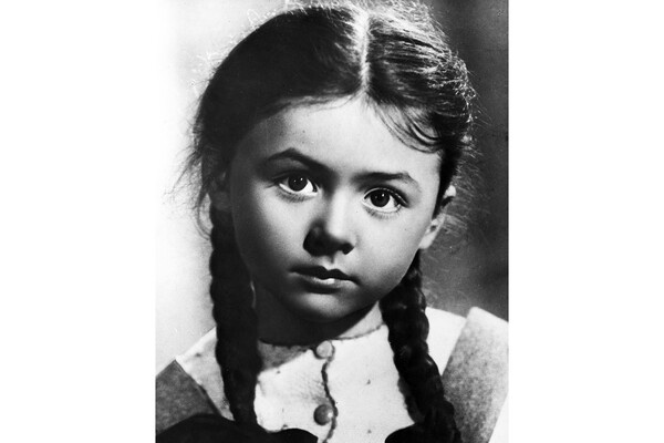   Наталья Селезнева — героиня Саша в кинофильме «Алеша Птицын вырабатывает характер», 1953 год / РИА Новости