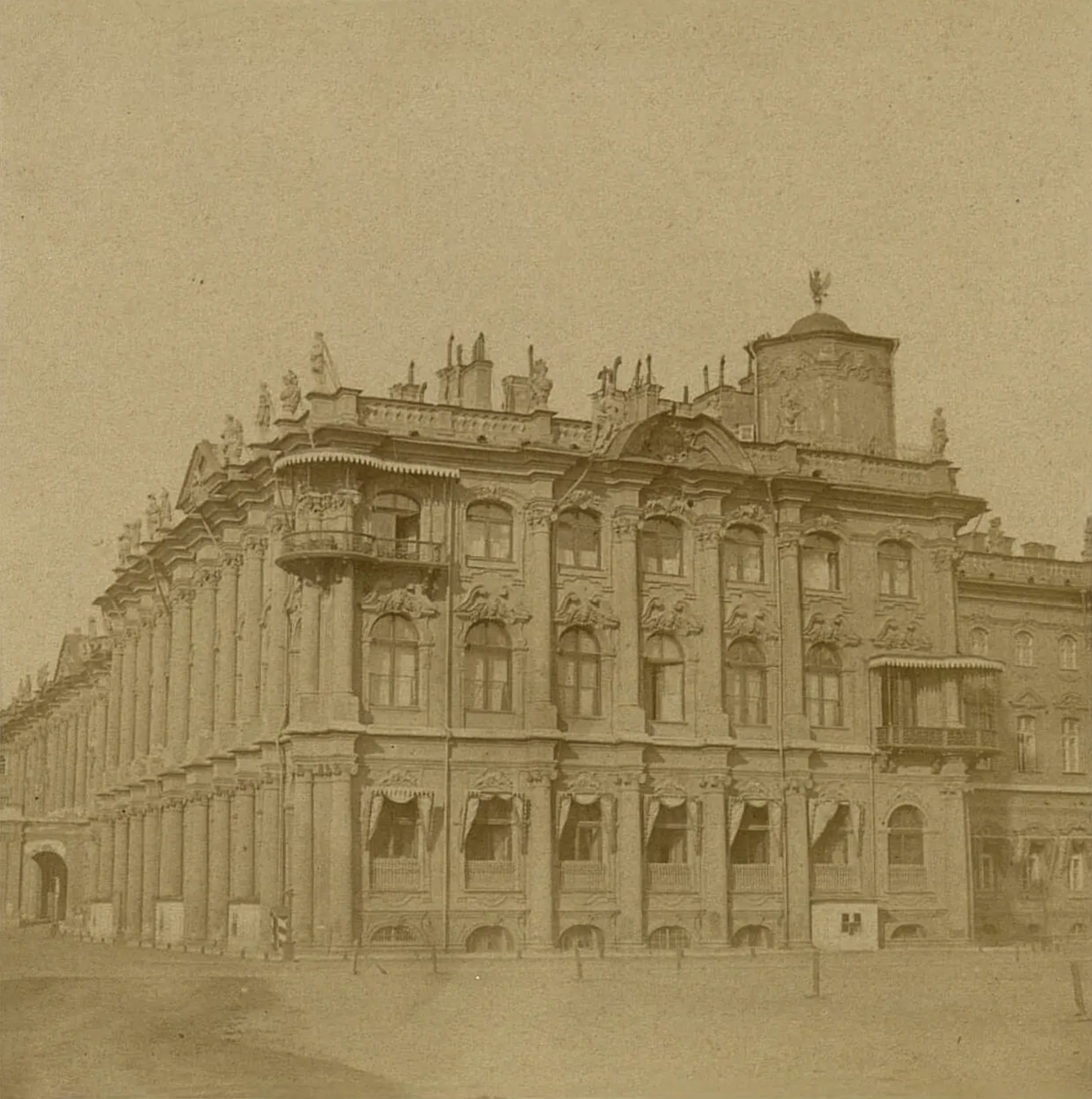 Зимний дворец. Часть фасада. 1850 – 1859 гг.