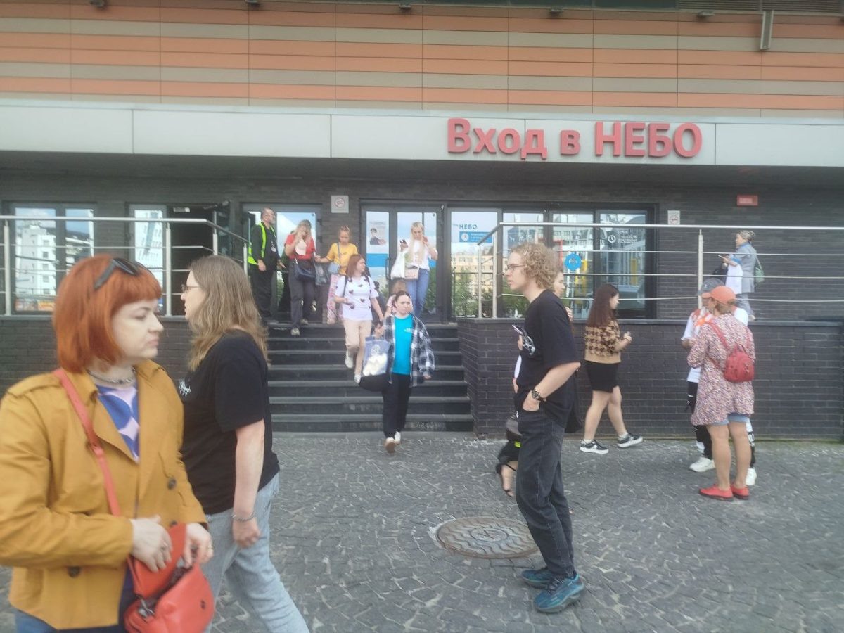    Посетителей вывели из торгового центра из-за отключения света