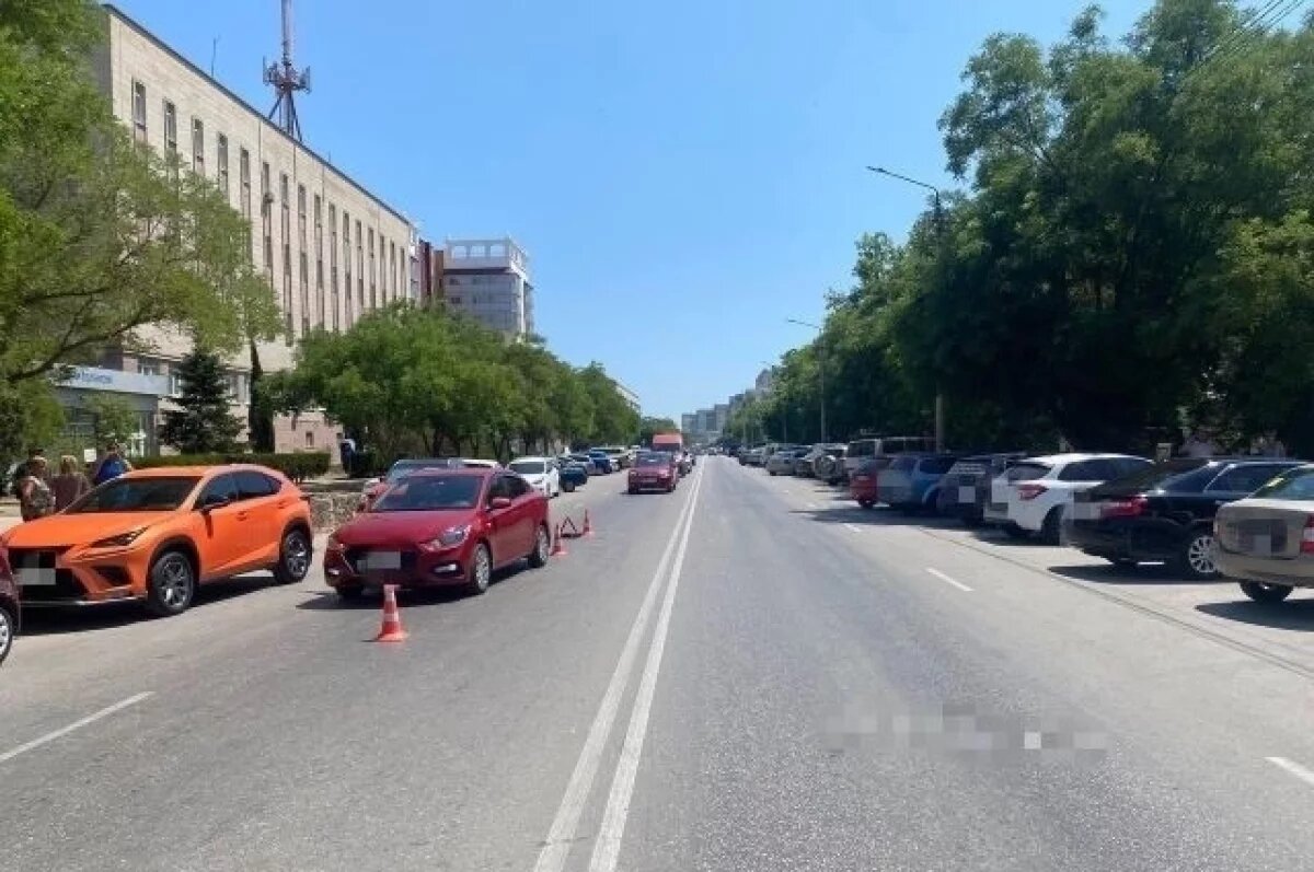    В Евпатории ребенок попал под машину на проспекте Победы