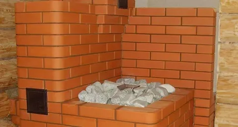 Кирпична печь в бане