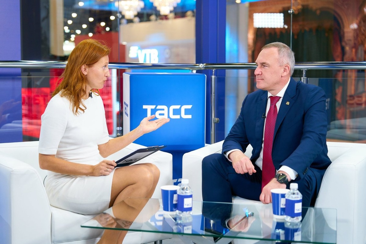    ТЭК, IT и региональные практики: Руслан Кухарук обозначил приоритетные соглашения на ПМЭФ