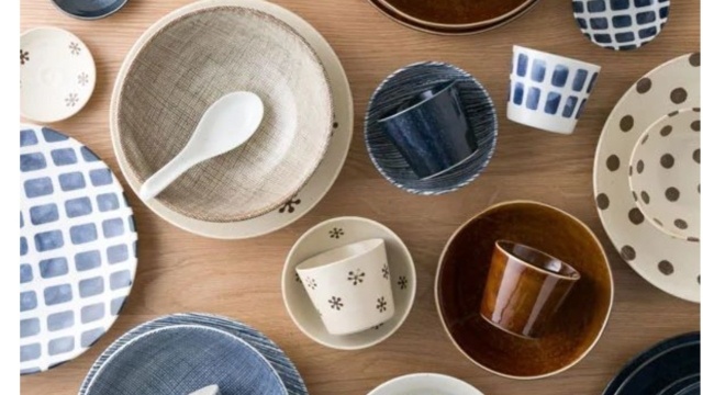 фото из открытых источников.Посуда из Нитори -- простая и удобная.