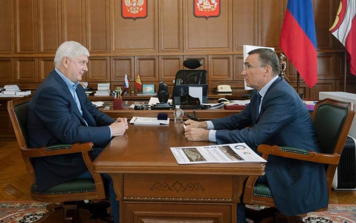    Бизнесмен Хамин предложил создать транспортное кольцо и запустить метробусы для развития города-спутника «Солнечный»