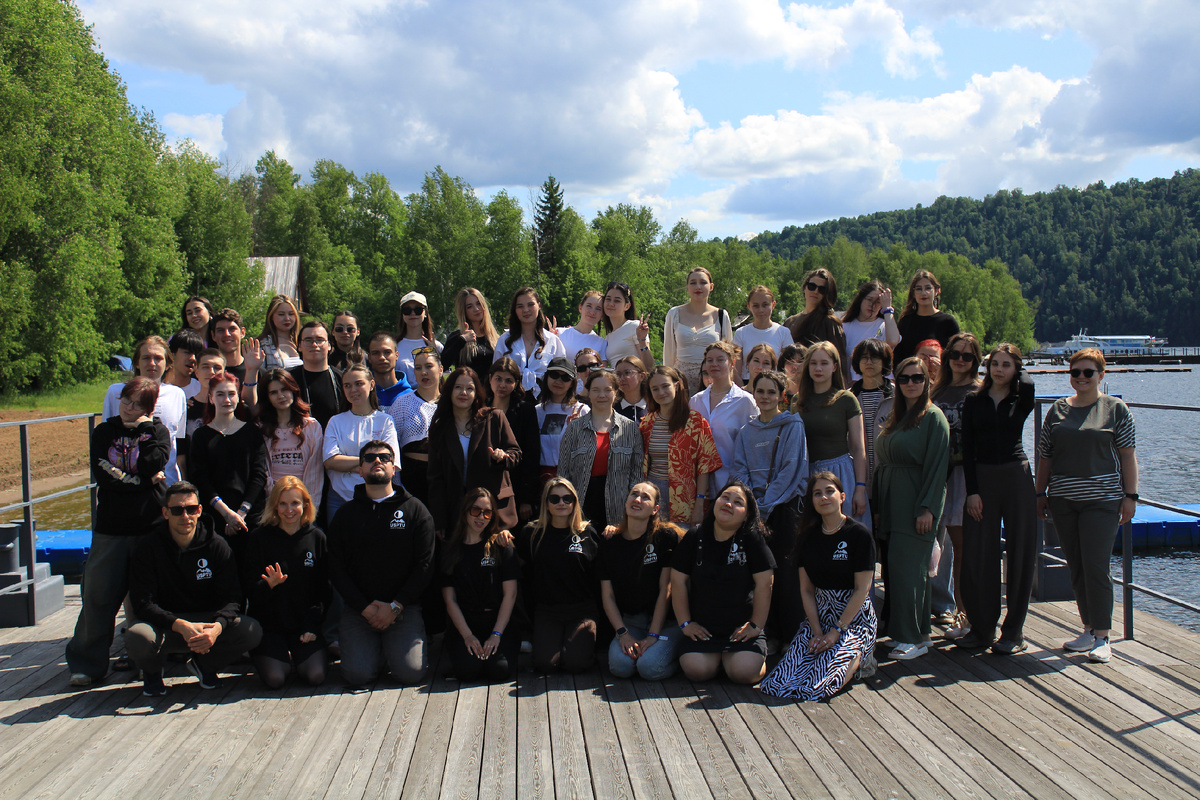 Медиашкола проходит в УГНТУ уже третий год подряд. Её слушателем может стать любой студент, преподаватель и сотрудник вуза, кому интересна сфера медиа и коммуникаций.