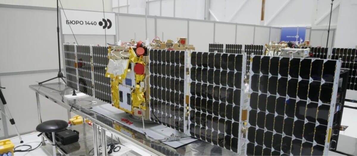    Спутники компании «Бюро 1440» / © «Бюро 1440»
