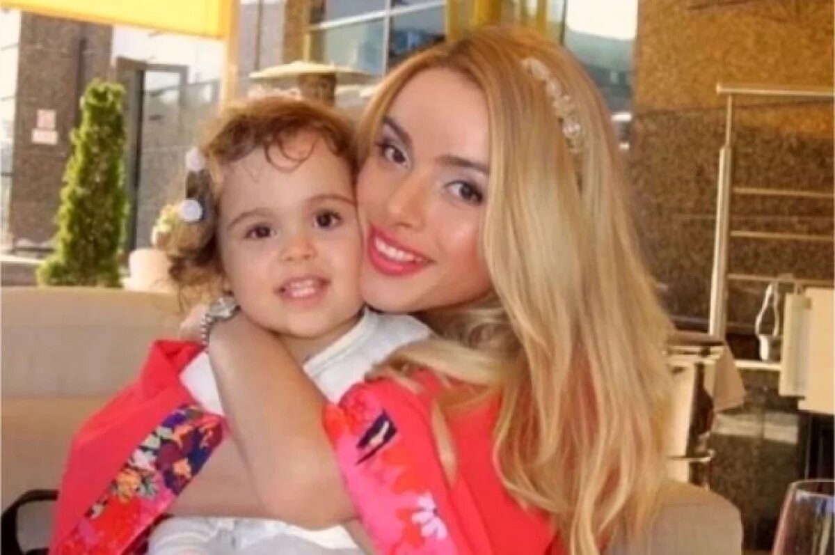    Алена Кравец.