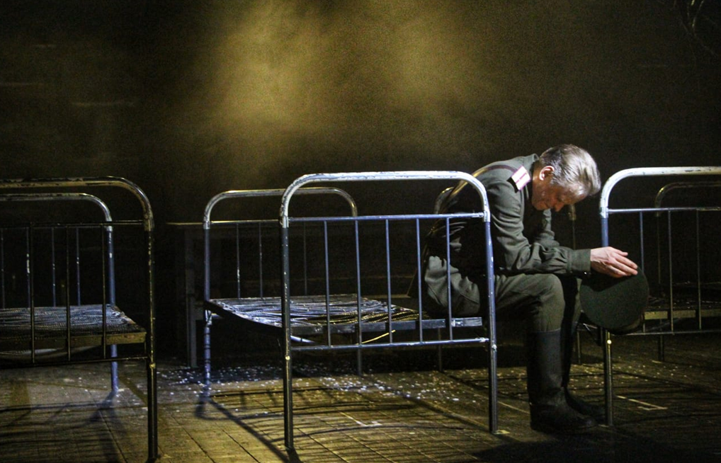 Вернулся... "Истинно говорю вам, война - сестра печали..." (фото с официального сайта "Балтийского дома")