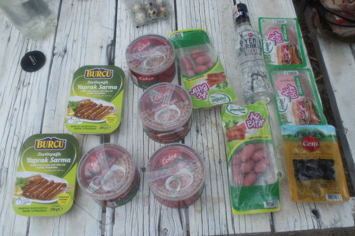 Комплект еды на 4 дня в Чиралы - там таких магазинов нет, все купил в Кемере