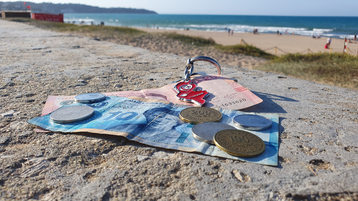 Тунисские деньги: динары и миллимы