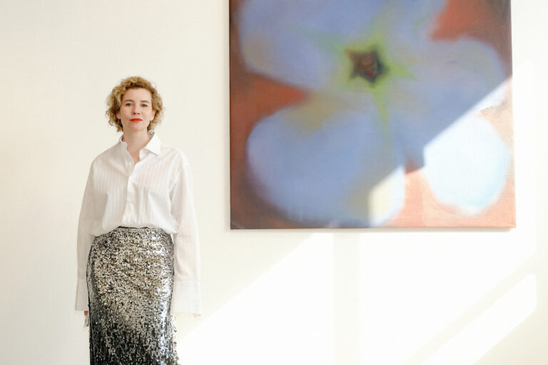    На фото Евгения Ходакова