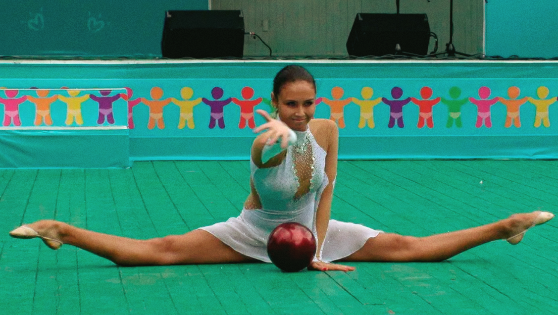 Ляйсан Утяшева в юности