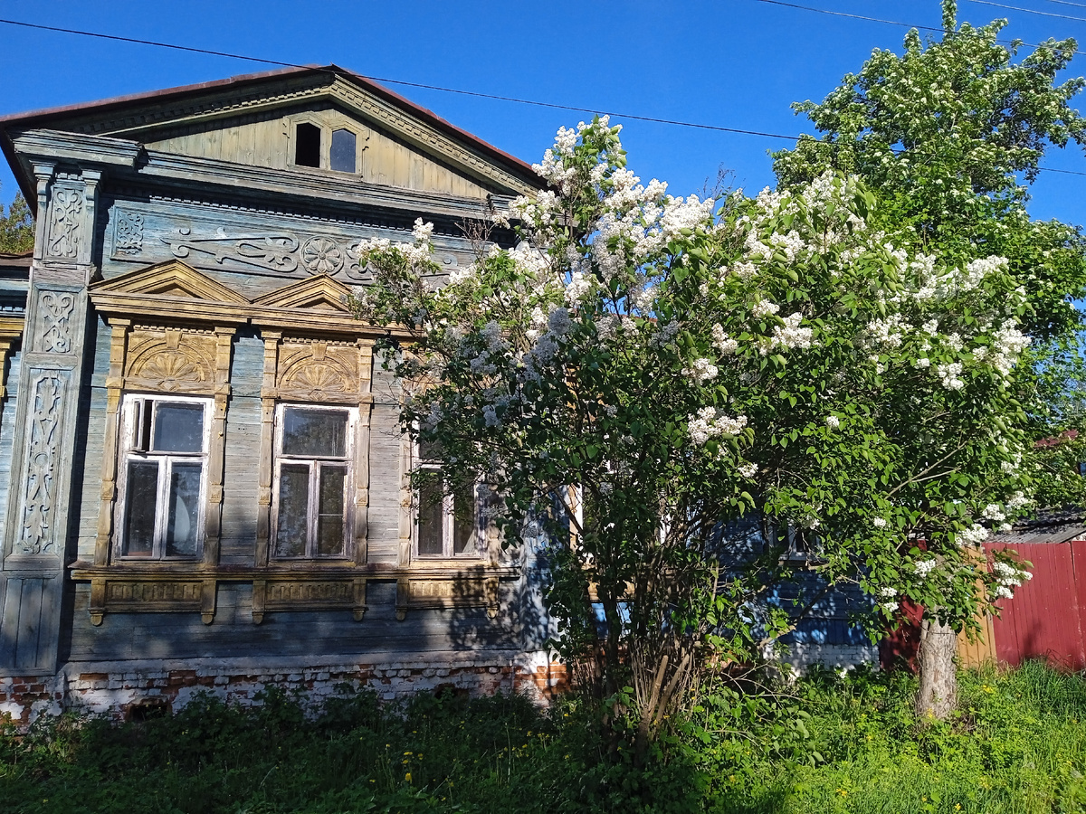 Здравствуйте. А паспорт случайно не видели? 