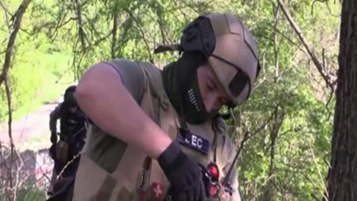    Пиротехники МЧС России разминируют 122 населенных пункта курского приграничья