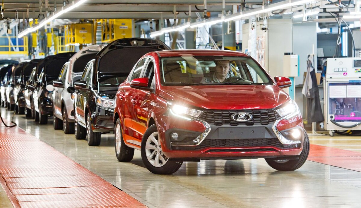 Lada Iskra пропишется на заводе в Санкт-Петербурге (бывший Nissan).