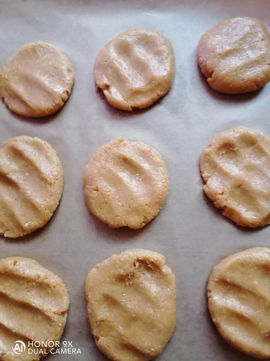 У меня получилось 9 штук,это ещё сырые ,только уложила)