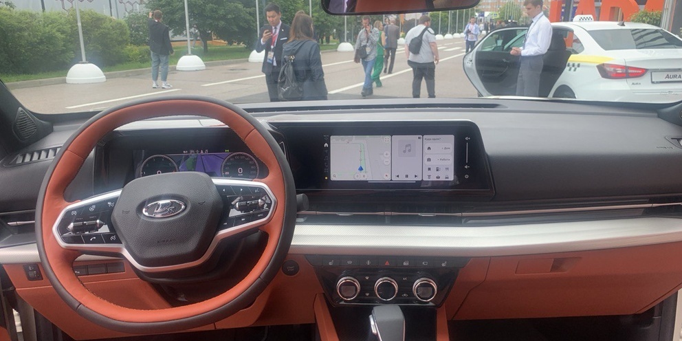 Дорого, богато)