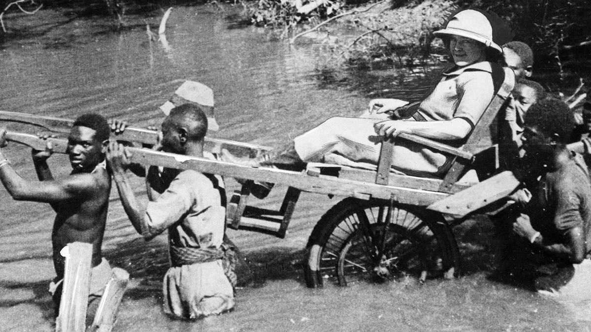 Господин и... Ну вы поняли. Фото взято из интернета.