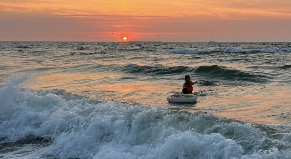 Балтийский прогноз недели: 70% шторма, 30% инсайтов (или как прожить неделю, если тебя снова сдуло в Зеленоградск)