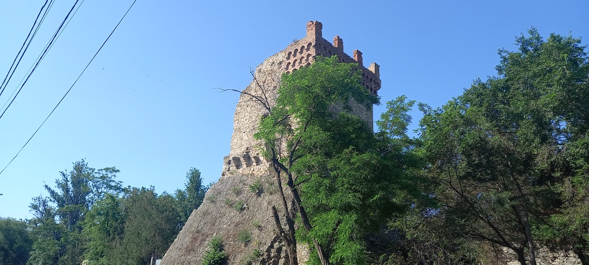 Башня Константина в Феодосии