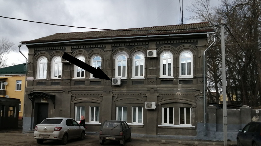    Мценск: дом, который выглядит как пузан