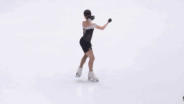 Тройной аксель Аделии Петросян