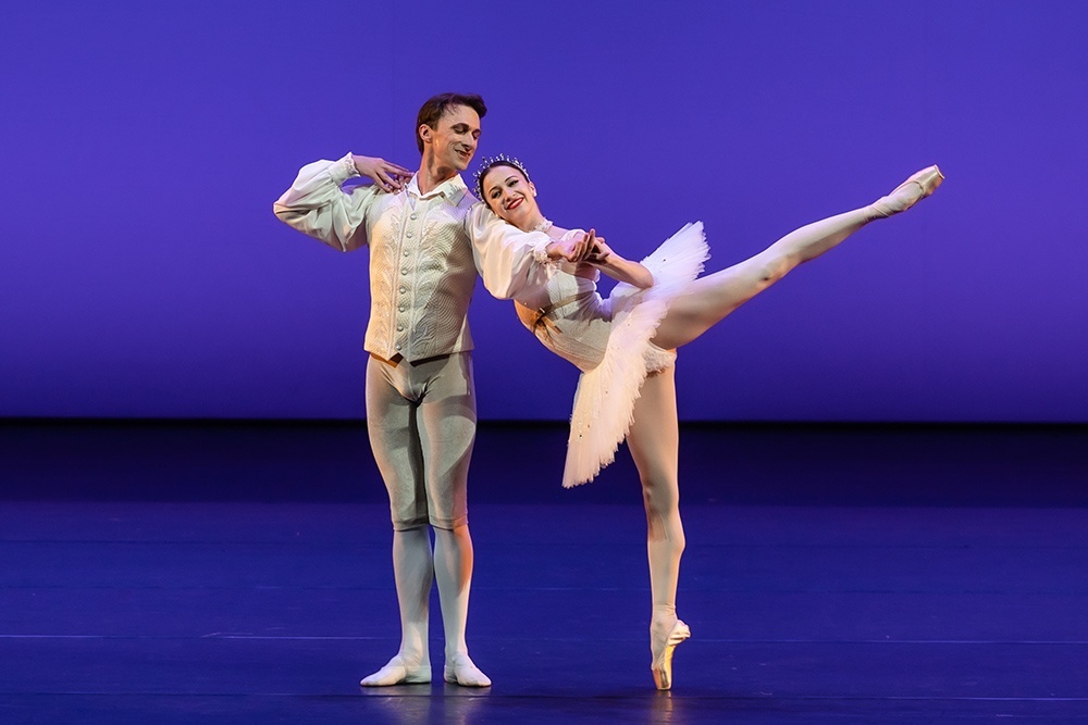    Любой фестиваль интересен непредсказуемыми открытиями. / Батыр Аннадурдыев/"Бенуа де ла данс"