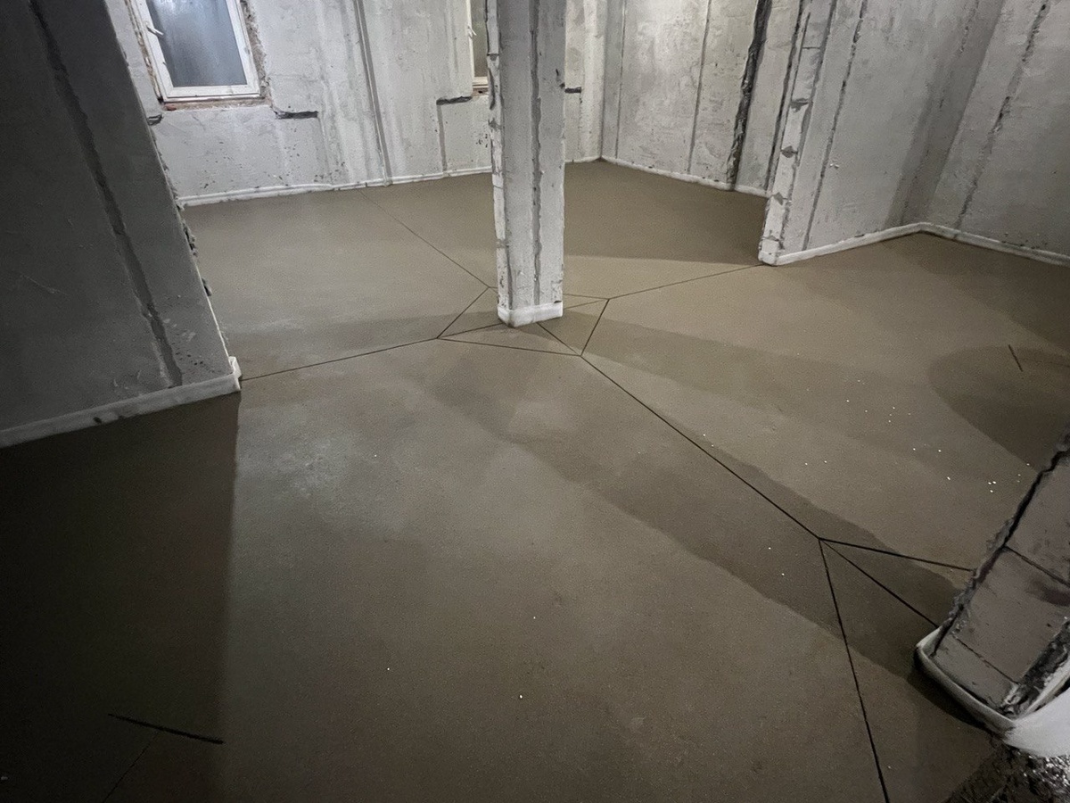 Стяжка пола в частном доме марочной прочности М150