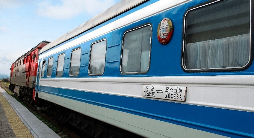    "Бронепоезд дружбы" уже вышел на линию: совсем скоро в Россию приедут новые бойцы из КНДР. Фото: РЖД