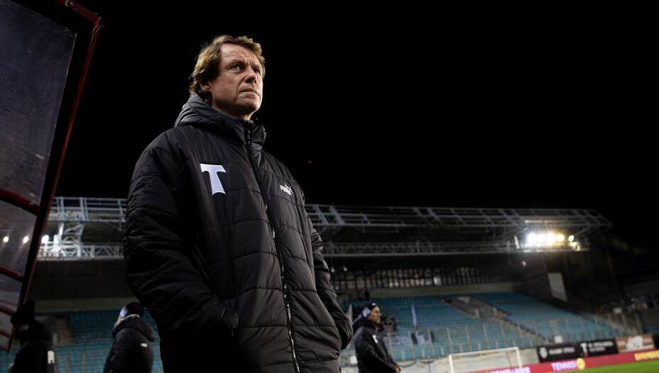    «Торпедо» сейчас тренирует экс-наставник «Спартака» Олег Кононов. Фото: Соцсети ФК «Торпедо»