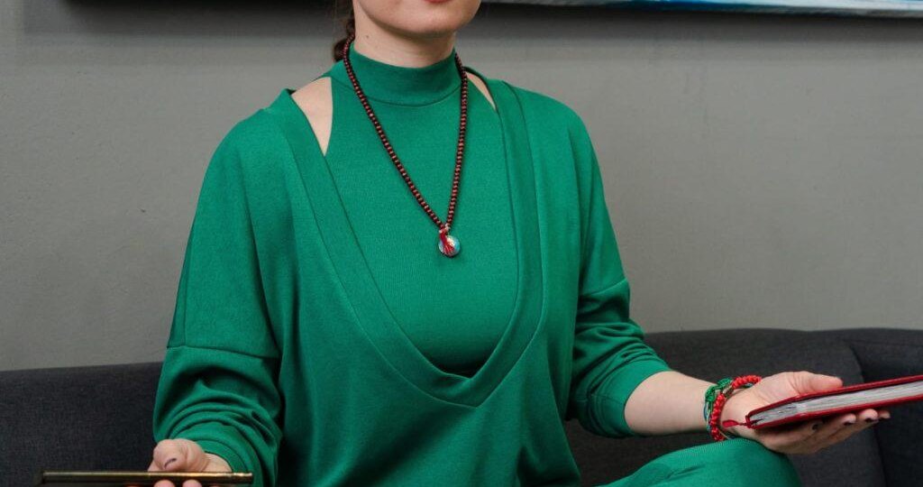 Ольга Фатум: «Ваши страхи живут в теле, а ваша сила — в осознанности». Интервью с бизнес-психологом, основателем метода бизнес-йоги и экспертом COLADY