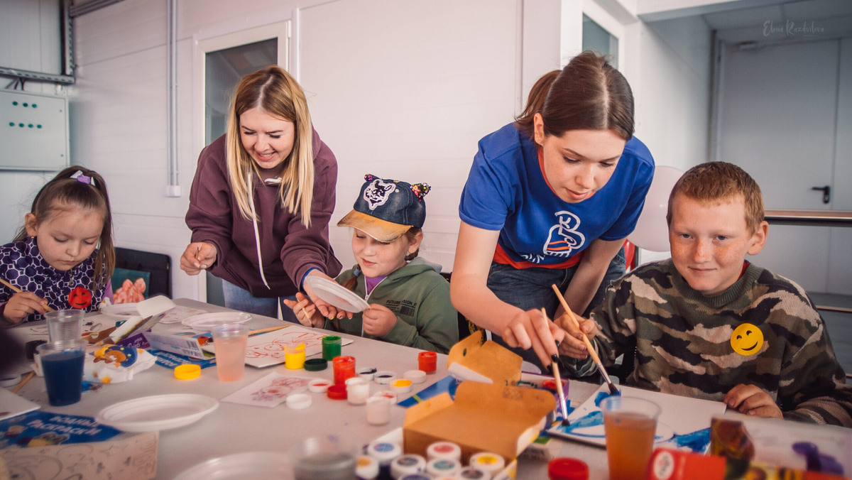    Результаты исследований должны способствовать улучшению жизни детей и молодёжи. Фото: Добро.рф