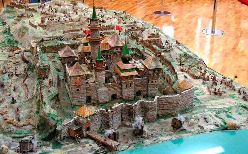https://cultura-russia.ru/document/culture/2015/genoese_fortress_tana/01_big.jpg