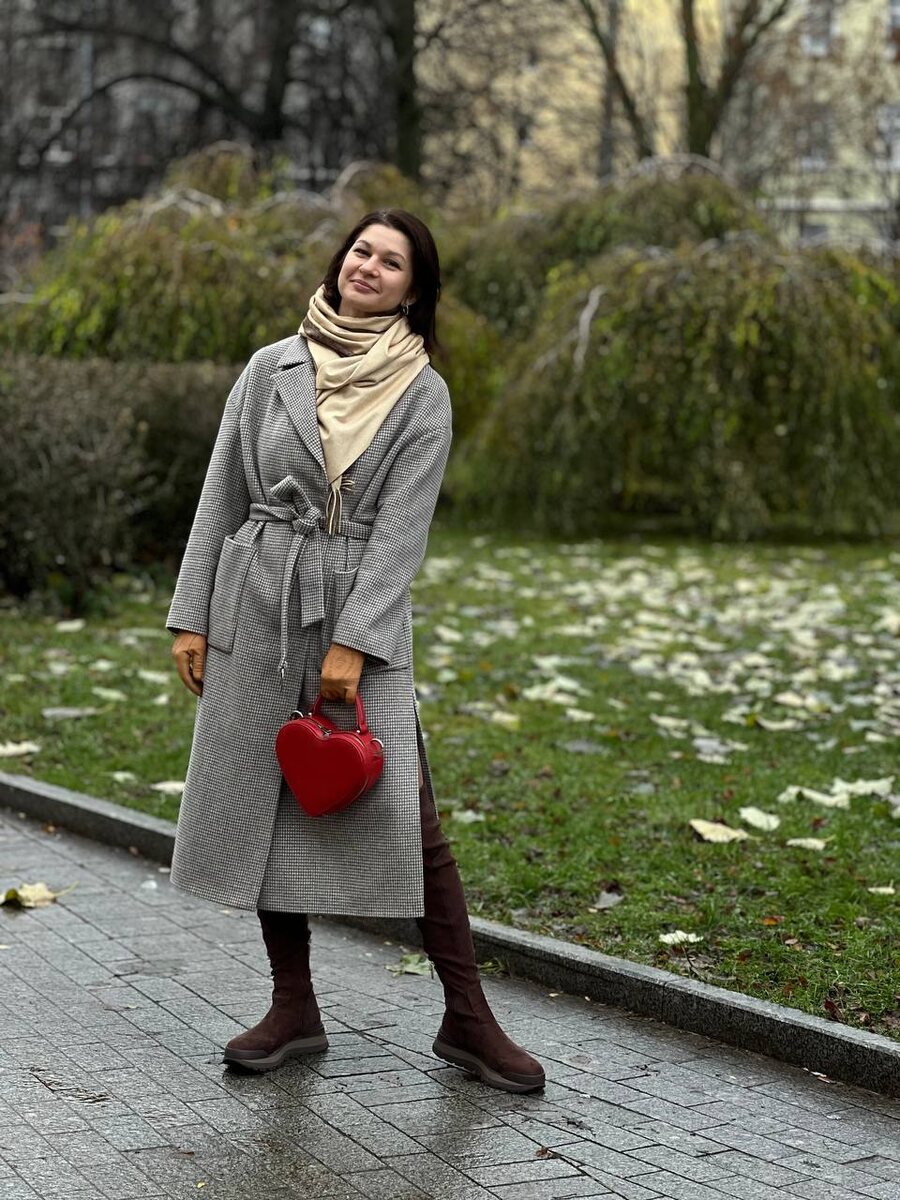 Помимо 2го дома,окраску отношениям дадут также планеты в 1м и 7м домах.