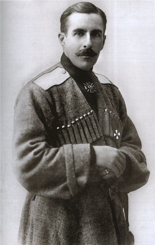 Пётр Александрович Половцов (30 мая (11 июня) 1874, Царское село — 9 февраля 1964, Монте-Карло) — русский военачальник, военный востоковед, генерал-лейтенант, автор ряда военно-востоковедных работ, видный деятель русского масонства во Франции