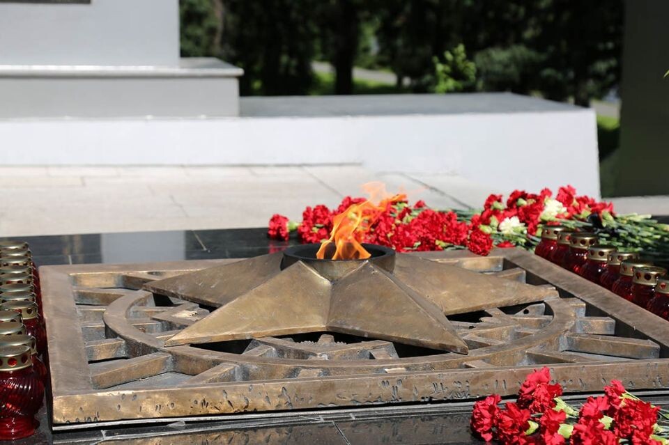    День памяти и скорби в Горно-Алтайске. Источник: altai-republic.ru