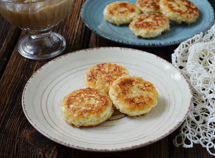 Сырники из овсянки и банана. Источник фото ru.pinterest.com