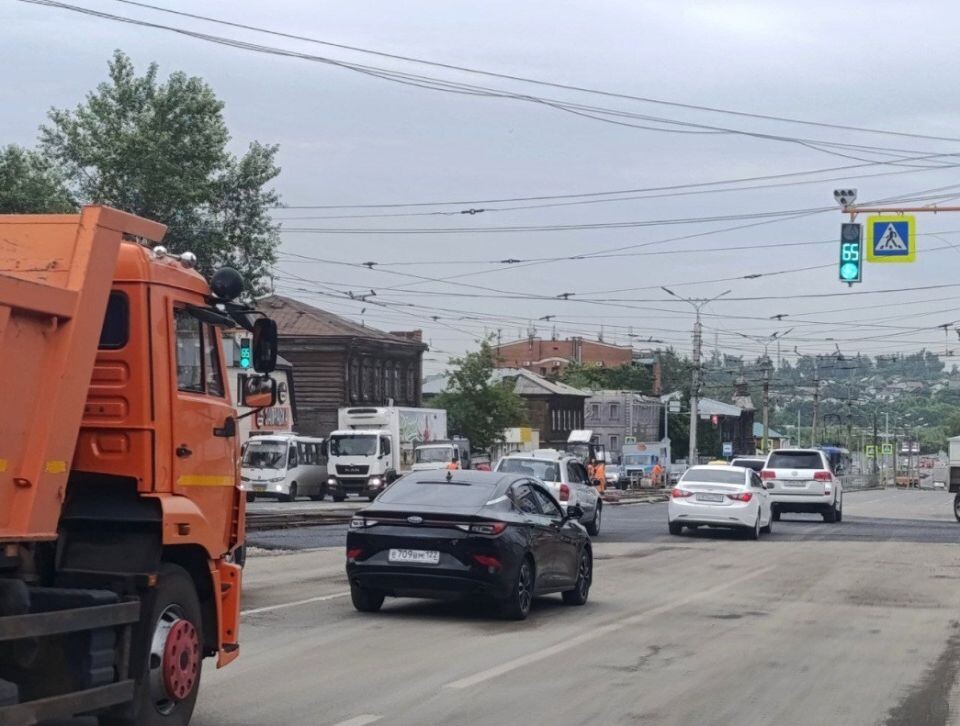    Движение на проспекте Красноармейском открыто. Источник: barnaul.org