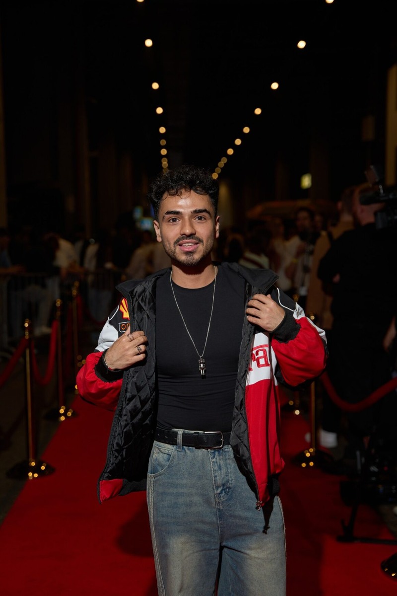    Azer Nasibov Freedom Strength Beauty