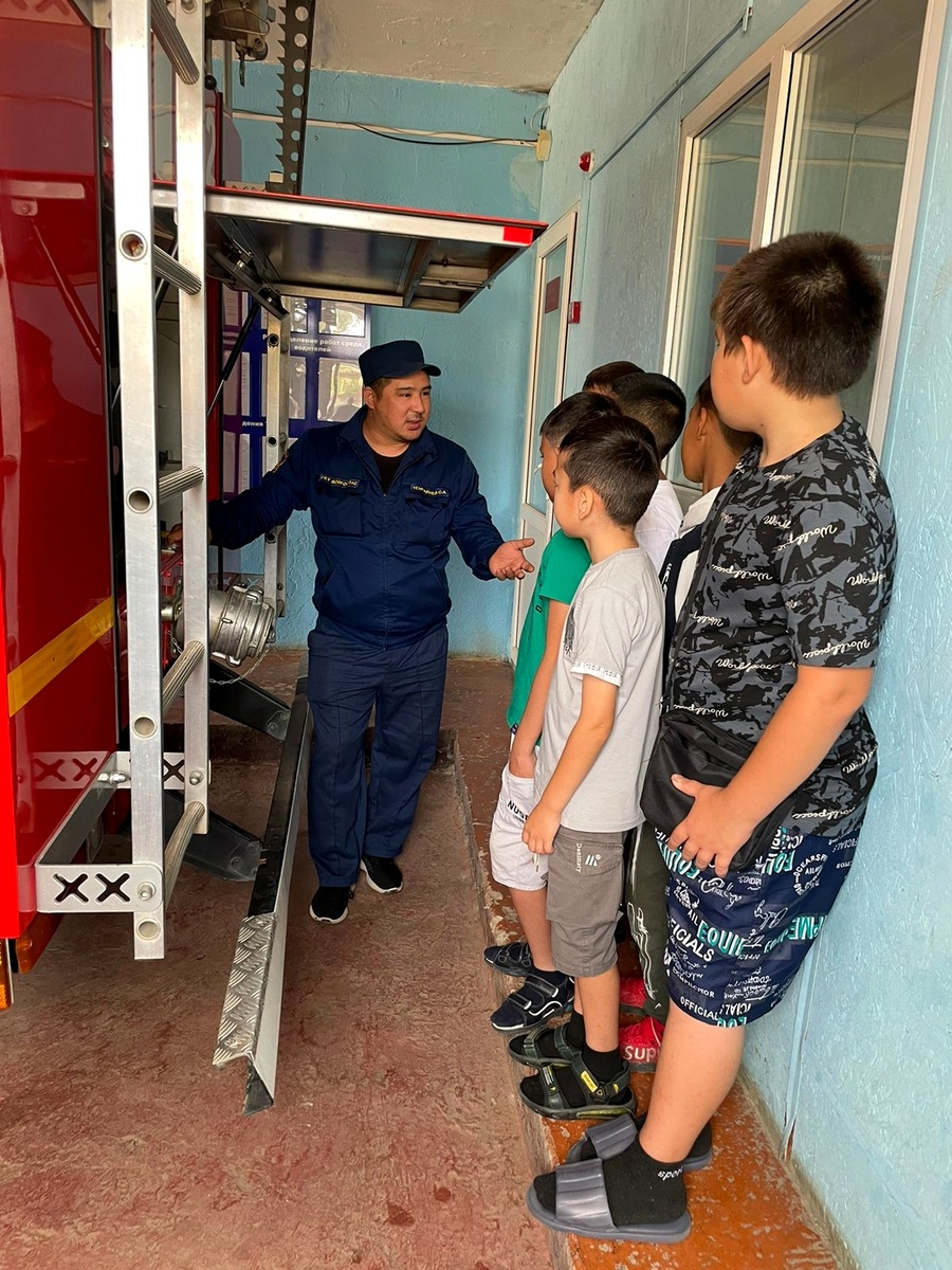 Экскурсия в пожарную часть №12