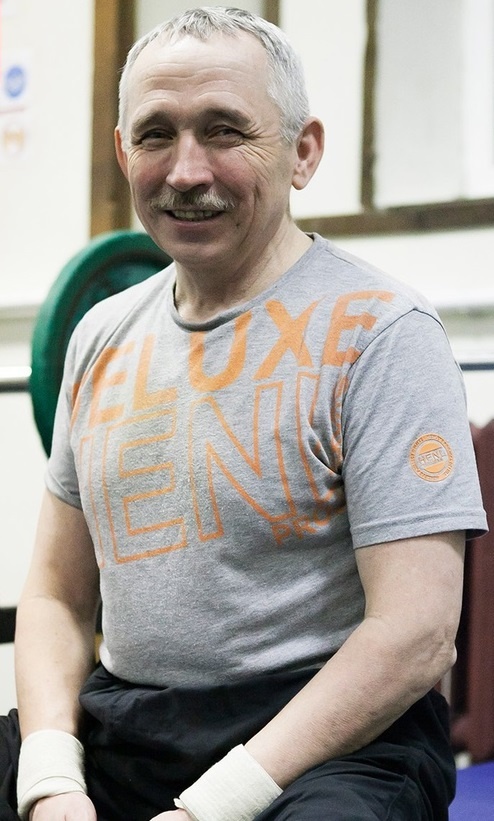 «Спортом надо либо заниматься, либо не заниматься. А пришел - не уходи!»
Геннадий Васильевич Лыхин. Мастер спорта, чемпион Санкт-Петербурга, чемпион Мира среди ветеранов.