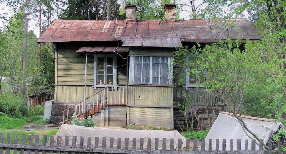 Новые штрафы за неухоженные участки и старые постройки, за крыши и окна домов