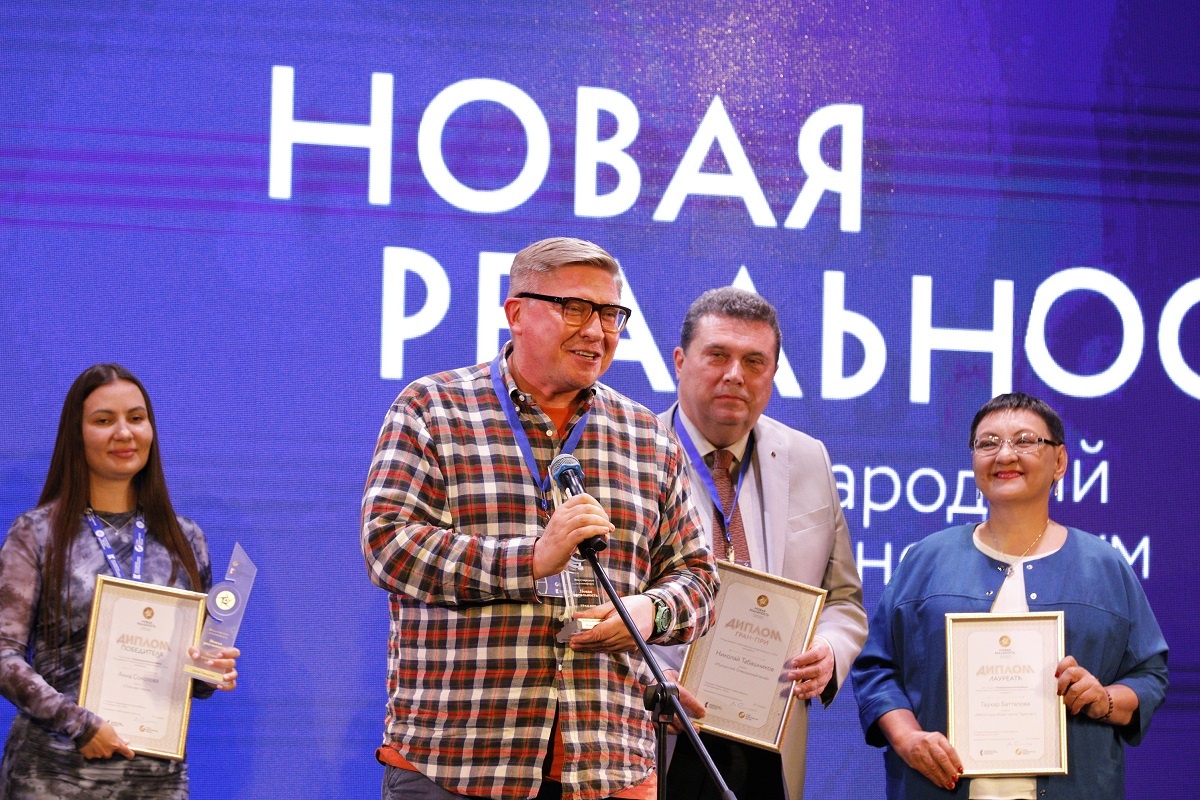    Кира Мишина