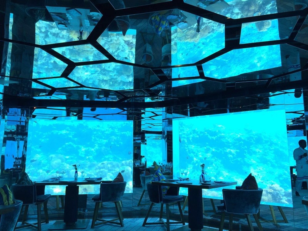 В отеле лучший подводный ресторан на Мальдивах 