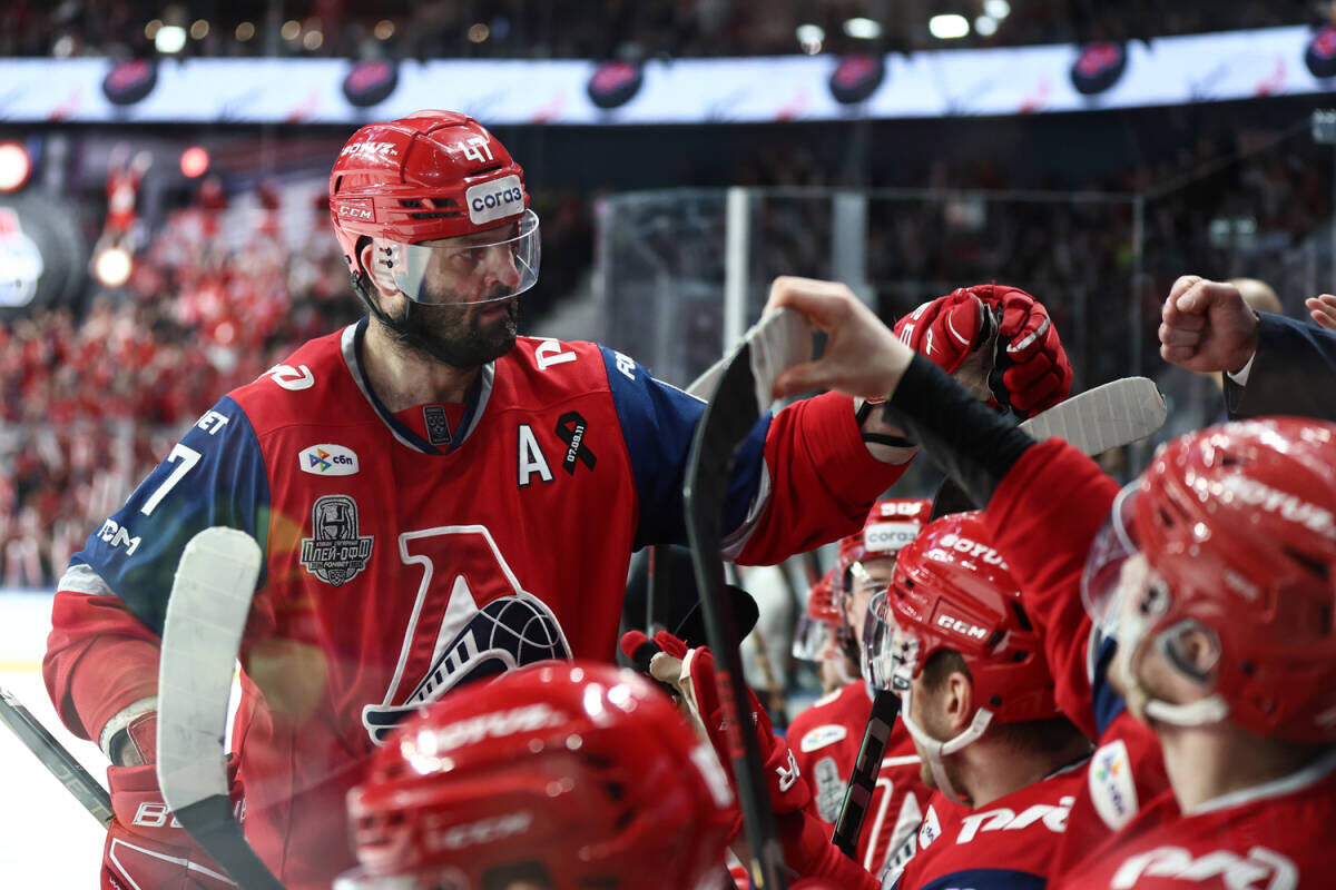 «Радулов, конечно, помог команде. Но дело в том, что за те три сезона, которые Никитин работал с командой, костяк был очень сильный и мощный»Фото: hclokomotiv.ru