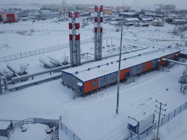 Дымовые трубы для котельной производительностью 45 МВт с возможностью расширения котельной до 55 МВт. На объекте установлено 6 дымовых труб высотой 25 м. Толщина металла - 0,8/0,65 для диаметра 750/910; 1,0/1,0 для диаметра 1050/1210. Марка стали - AISI 304/ Оц. Производитель - ООО "УЗДМ"