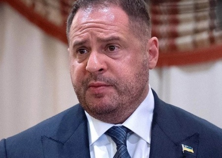    США готовит смену менеджмента на Украине. Мнение о статье Politico о «двухпартийном раздражителе» Ермаке