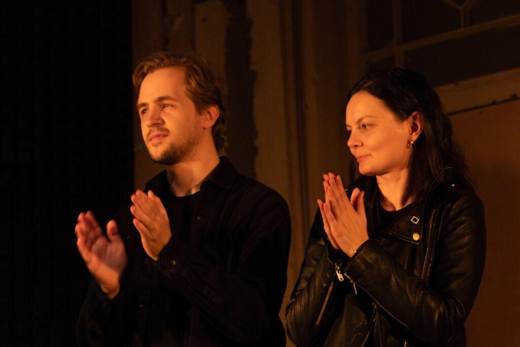    Режиссер спектакля Владимир Петрухин и худ.рук. театра Наталья Смирнова