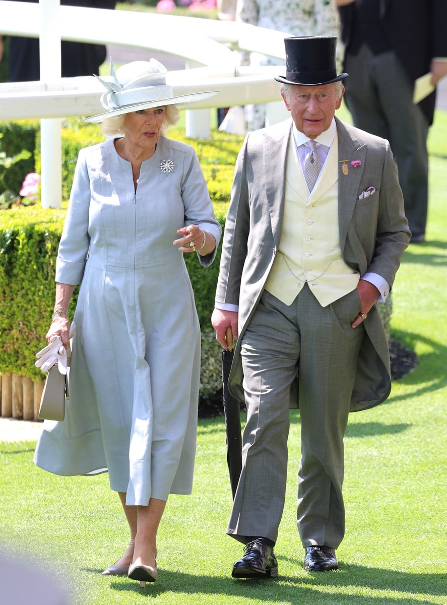 Королева Камилла и король Карл
