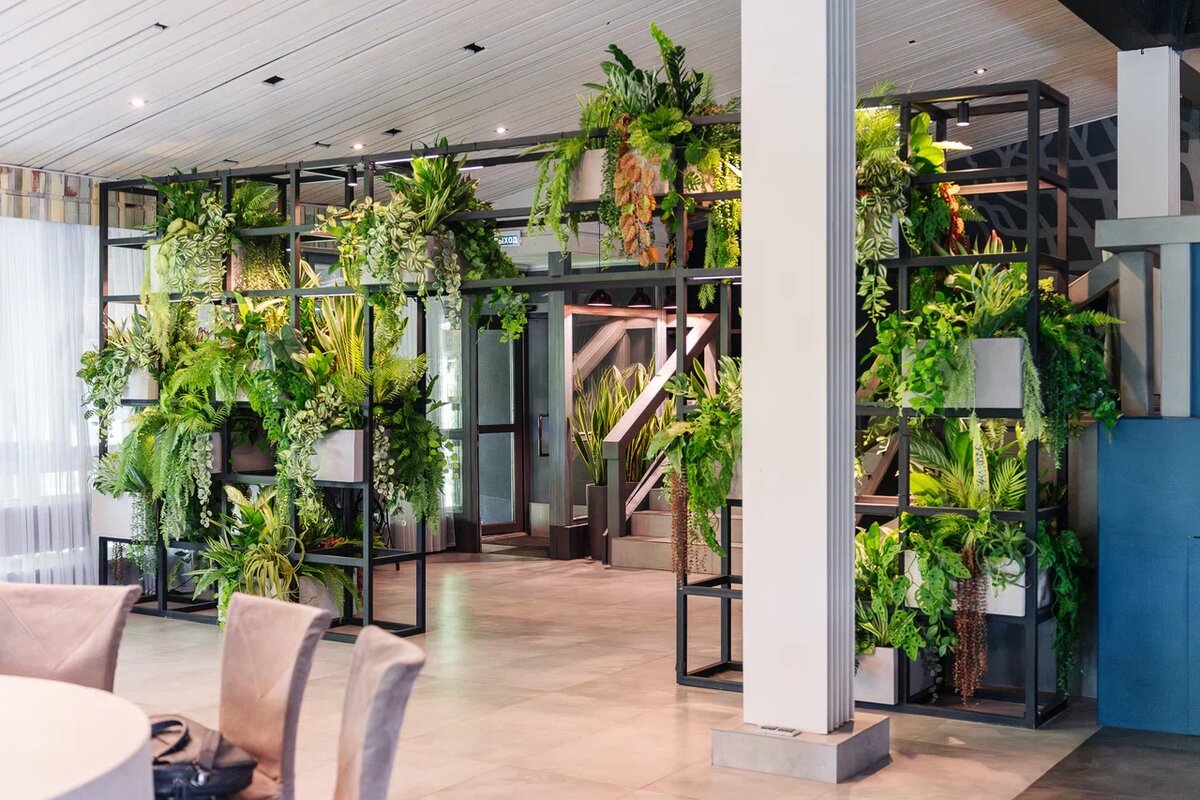 Выполнено декораторами Me Decor